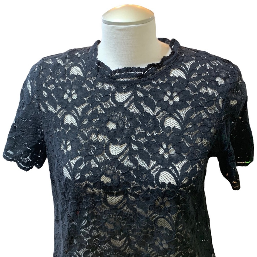 EUC Loft Black Flower Lace Scallop Short Sleeves Top Size MP